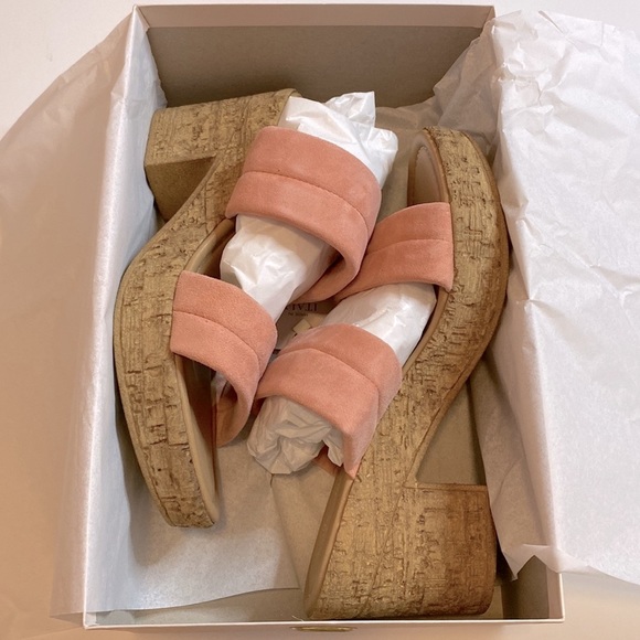 2 band cork heel sandals NWT! Size 7.5 Made in Italy - Picture 6 of 16